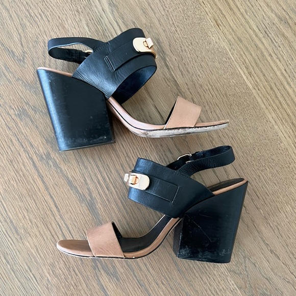 Coach Dennis Turnlock Open Toe Slingback Block Heels Sandals Tan Black Gold 8.5 - Picture 6 of 16